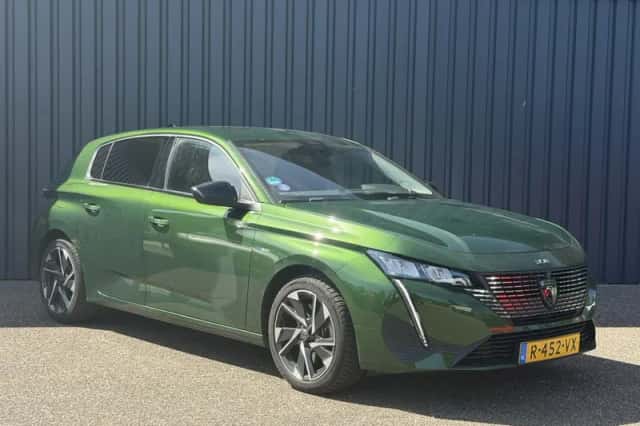 Peugeot 308 (2022) thumbnail 2
