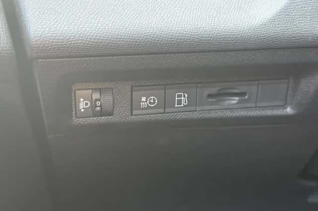 Peugeot 308 (2022) thumbnail 12
