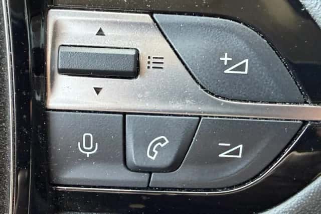 Peugeot 308 (2022) thumbnail 16