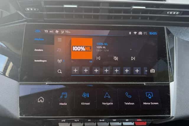 Peugeot 308 (2022) thumbnail 18