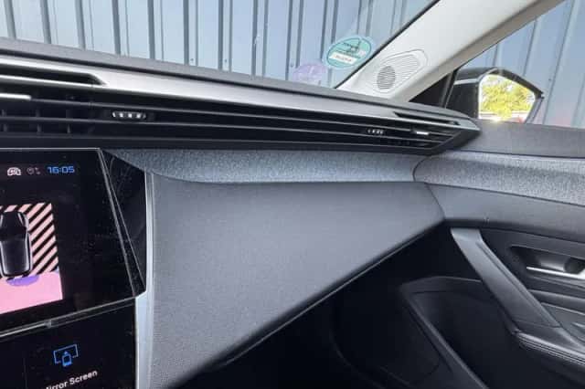 Peugeot 308 (2022) thumbnail 29