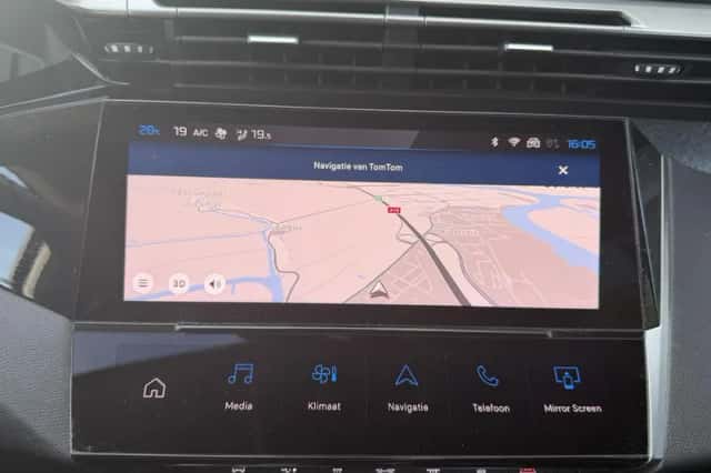 Peugeot 308 (2022) thumbnail 5