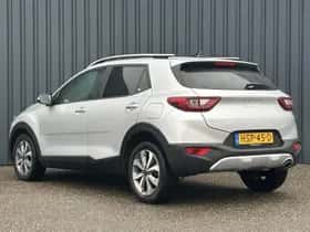 Kia Stonic (2025) thumbnail 3