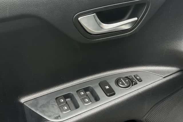 Kia Stonic (2025) thumbnail 29