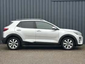 Kia Stonic (2025) thumbnail 6