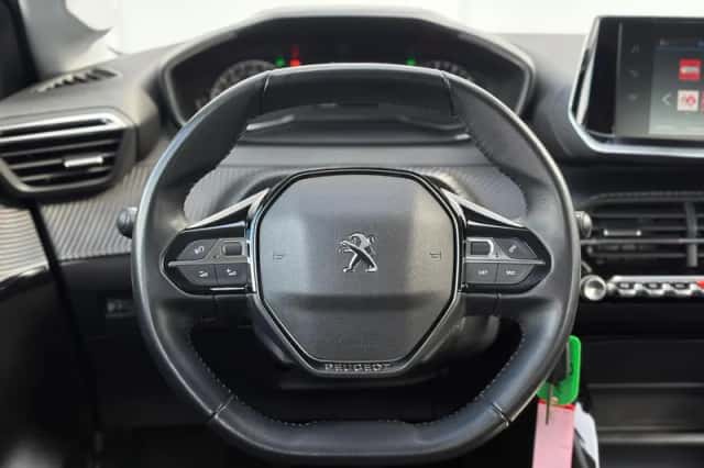 Peugeot 208 (2021) thumbnail 14