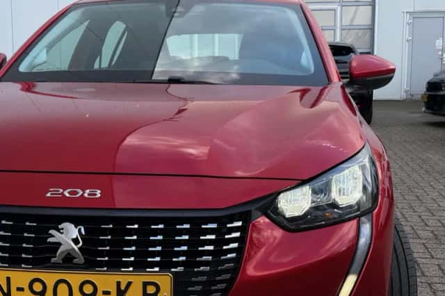 Peugeot 208 (2021) thumbnail 32