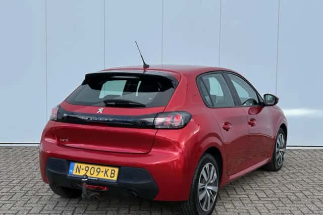 Peugeot 208 (2021) thumbnail 5