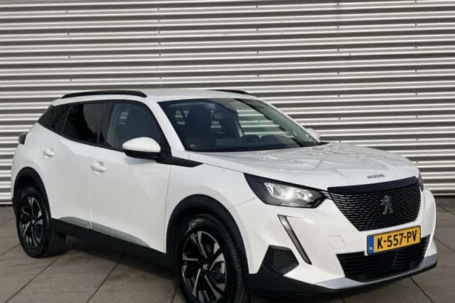 Peugeot 2008 (2021) thumbnail 3