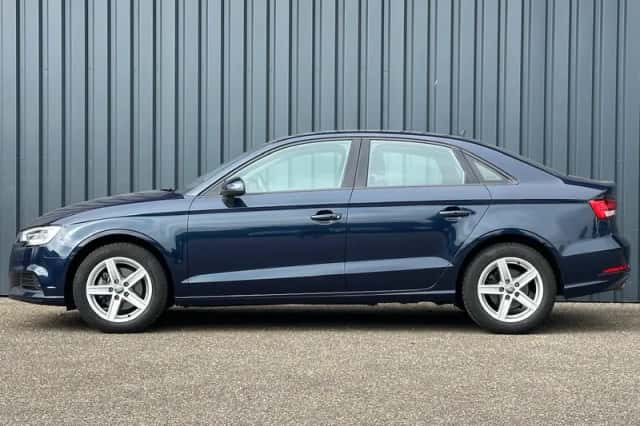 Audi A3 (2020) thumbnail 2