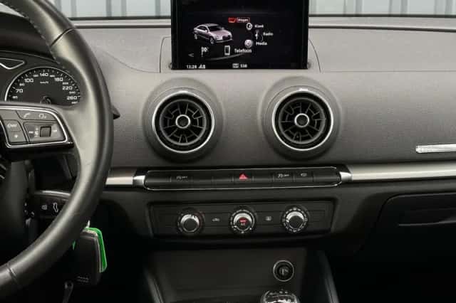 Audi A3 (2020) thumbnail 21