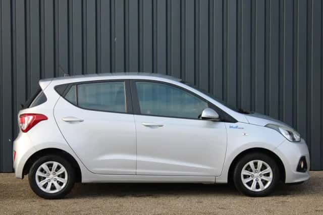Hyundai i10 (2015) thumbnail 3