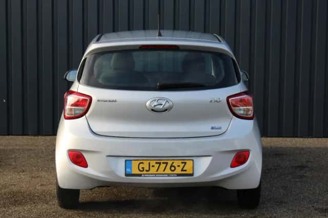 Hyundai i10 (2015) thumbnail 5