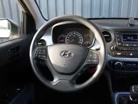 Hyundai i10 (2015) thumbnail 9