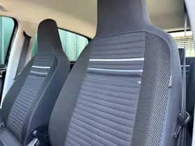 Volkswagen Up! (2014) thumbnail 12
