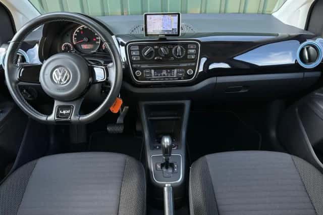 Volkswagen Up! (2014) thumbnail 16