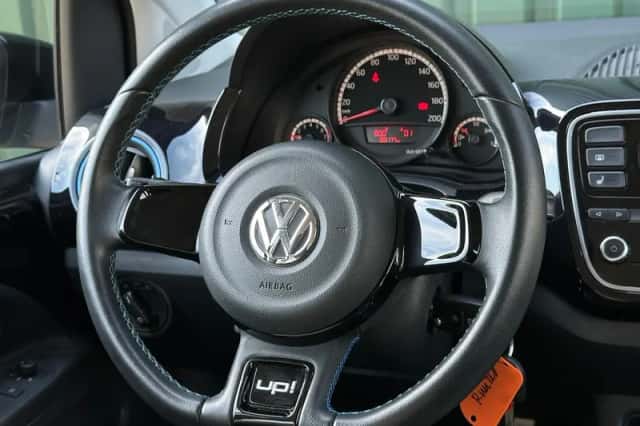 Volkswagen Up! (2014) thumbnail 17