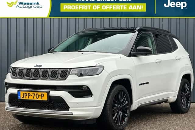 Jeep Compass (2022) thumbnail 1