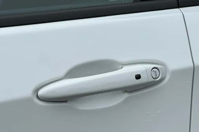 Jeep Compass (2022) thumbnail 11