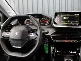 Peugeot 208 (2022) thumbnail 12