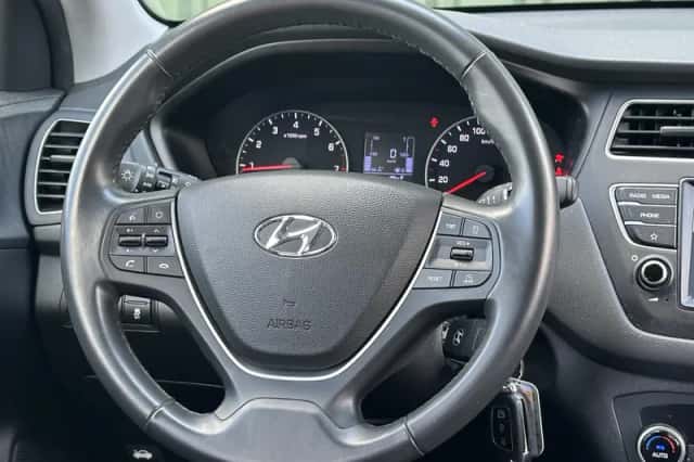 Hyundai i20 (2020) thumbnail 11