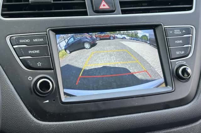 Hyundai i20 (2020) thumbnail 18