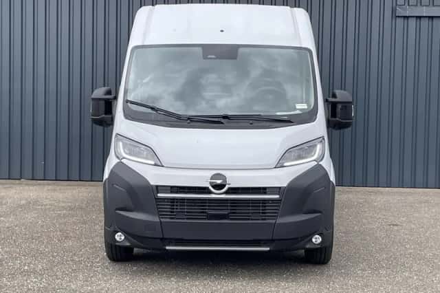 Opel Movano (2024) thumbnail 2