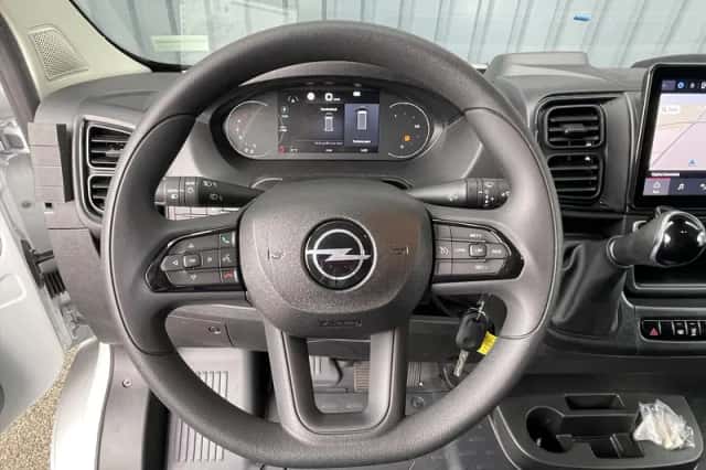 Opel Movano (2024) thumbnail 9