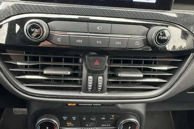 Ford Kuga (2023) thumbnail 27