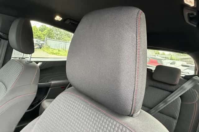 Ford Kuga (2023) thumbnail 8