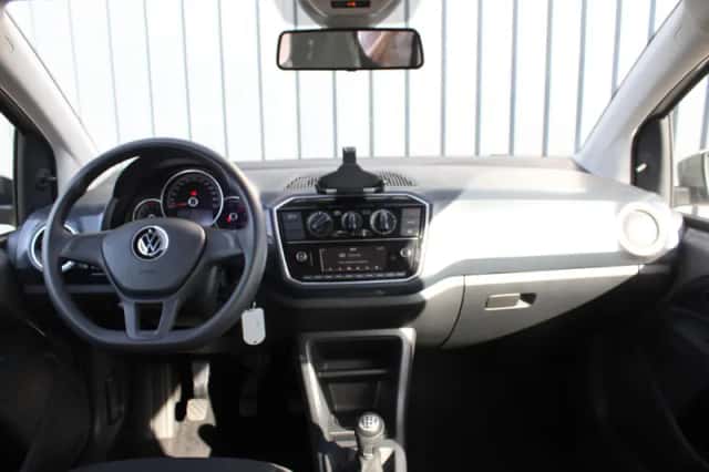 Volkswagen Up! (2020) thumbnail 8