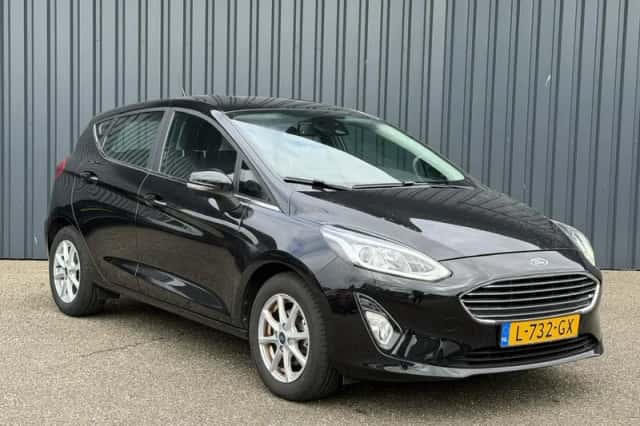 Ford Fiesta (2021) thumbnail 2