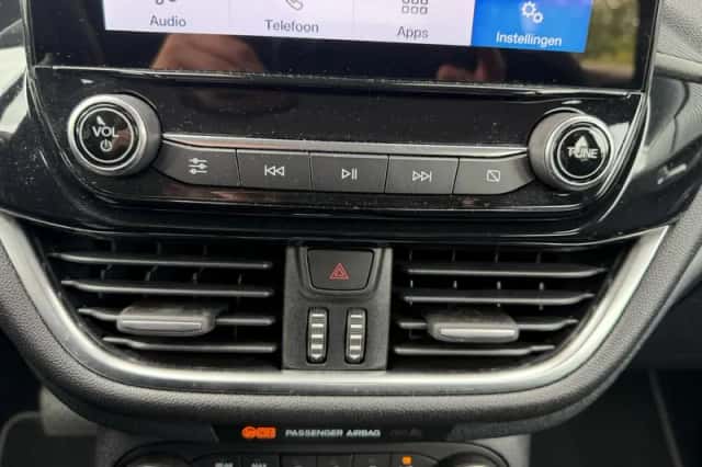 Ford Fiesta (2021) thumbnail 23