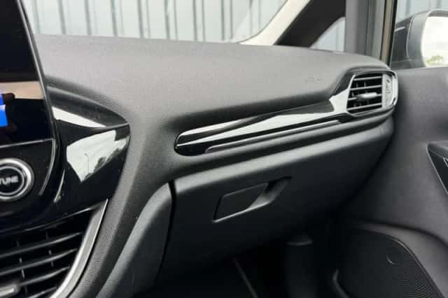 Ford Fiesta (2021) thumbnail 28