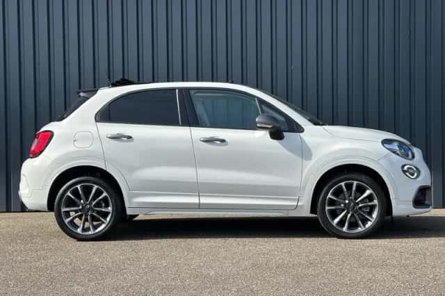 Fiat 500X (2024) thumbnail 6