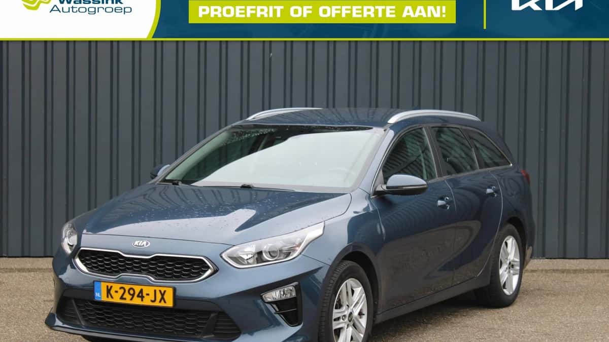 Kia Ceed Sportswagon (2021) — foto 1
