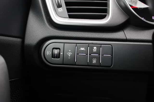 Kia Ceed Sportswagon (2021) thumbnail 17