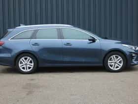 Kia Ceed Sportswagon (2021) thumbnail 3