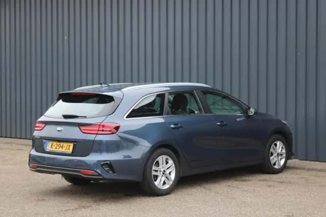Kia Ceed Sportswagon (2021) thumbnail 6