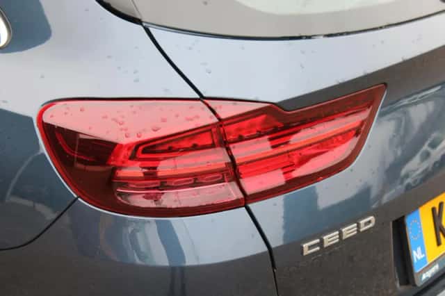 Kia Ceed Sportswagon (2021) thumbnail 7