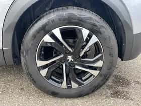 Peugeot 2008 (2023) thumbnail 11