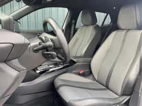 Peugeot 2008 (2023) thumbnail 13