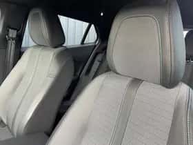 Peugeot 2008 (2023) thumbnail 14