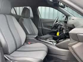 Peugeot 2008 (2023) thumbnail 15