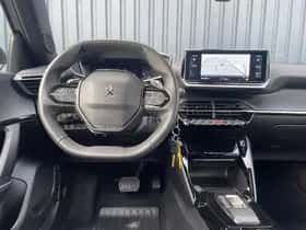 Peugeot 2008 (2023) thumbnail 18