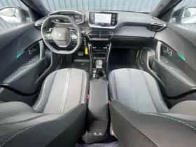 Peugeot 2008 (2023) thumbnail 19