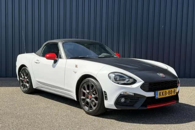 Fiat 124 Spider (2017) thumbnail 2