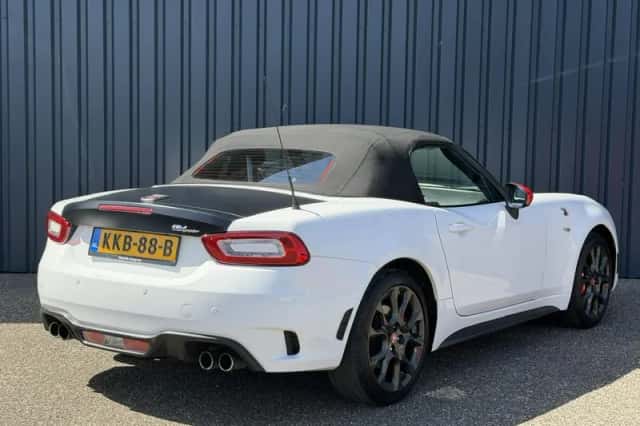 Fiat 124 Spider (2017) thumbnail 5