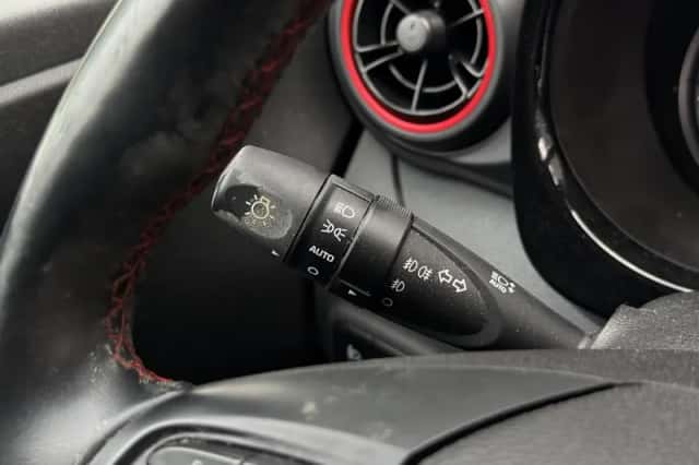 Hyundai i10 (2021) thumbnail 22
