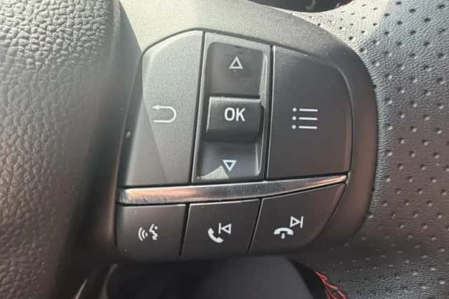 Ford Focus (2024) thumbnail 14
